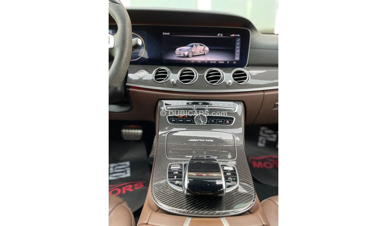 Mercedes-Benz E 63 AMG