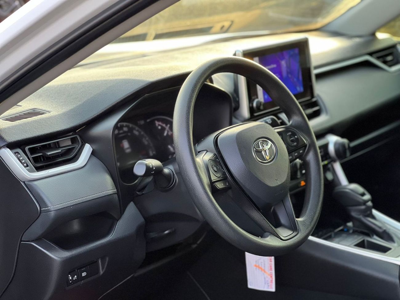 تويوتا راف ٤ 2024 Toyota RAV4 MidOption- 2.5L V4- Rear Camera -Leather Seat -