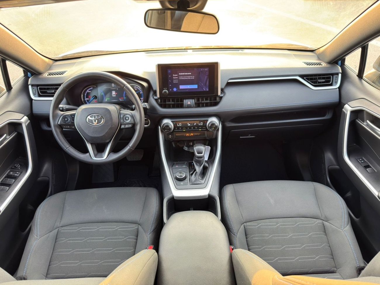 تويوتا راف ٤ SE Hybrid 2.5 L 2023 model