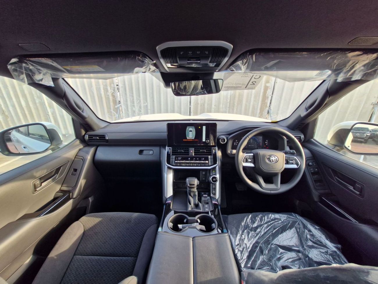 Toyota Land Cruiser 2025 TOYOTA LAND CRUISER 300 GX 3.5L PETROL (RIGHT HAND DRIVING) GX 5-SEATS BRAND NEW 0KM