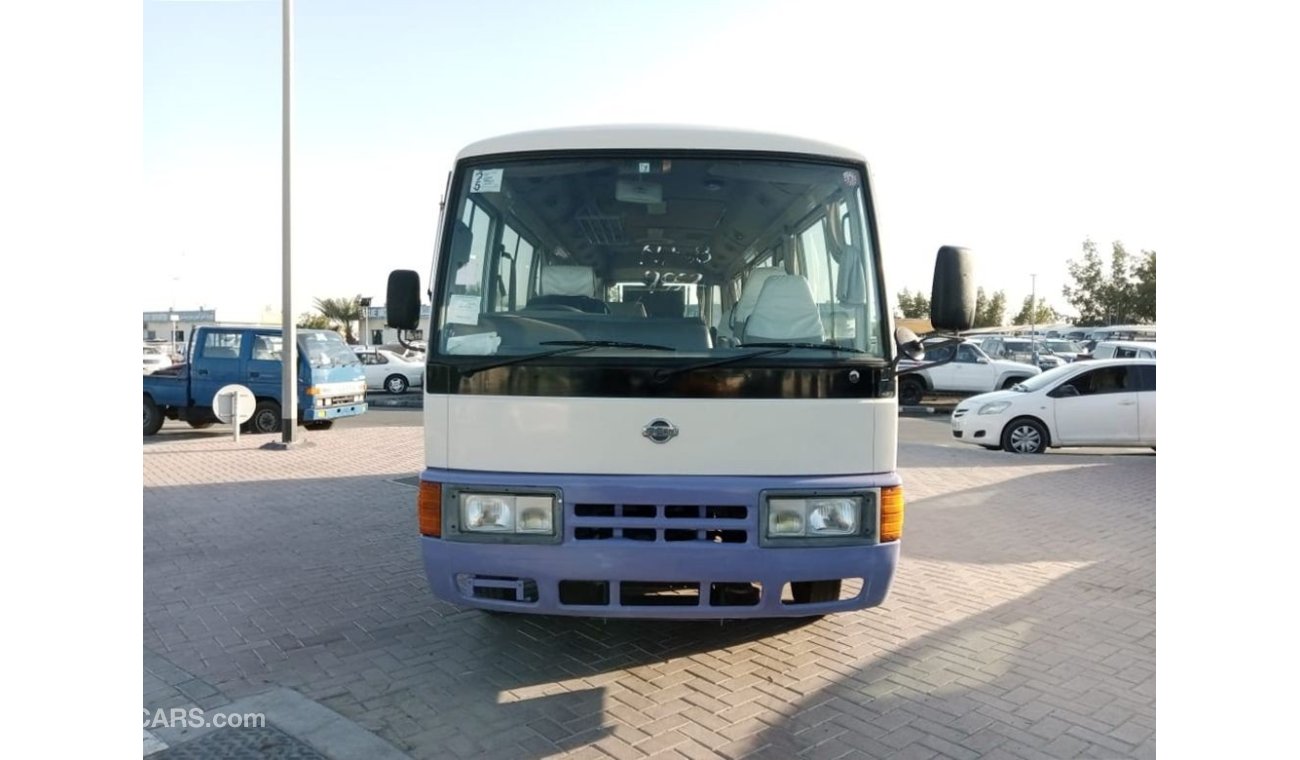 نيسان سيفيليان NISSAN CIVILIAN BUS RIGHT HAND DRIVE (PM1048)