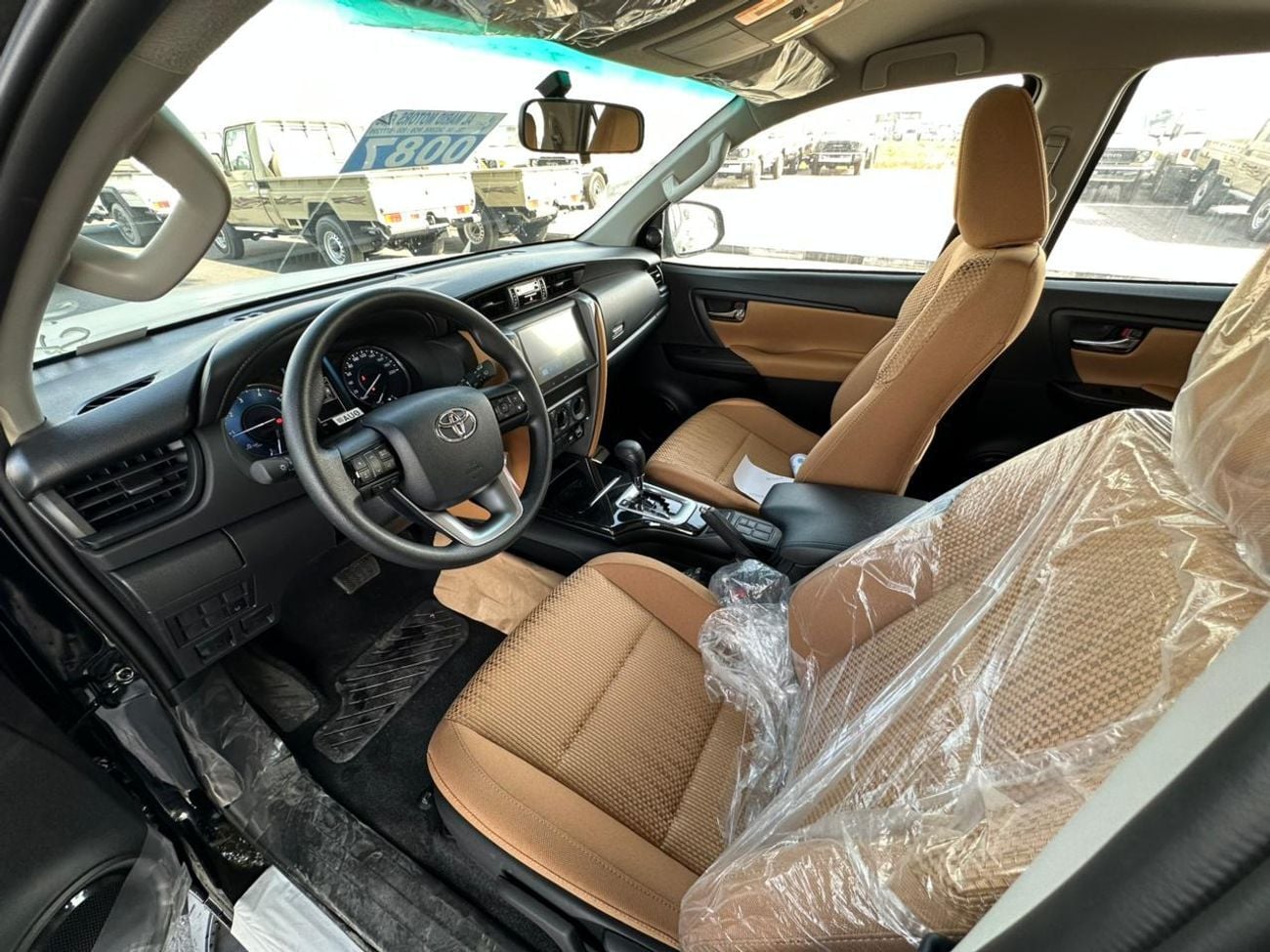 Toyota Fortuner 2025 TOYOTA FORTUNER 2.4 DSL  WHITE/TAN