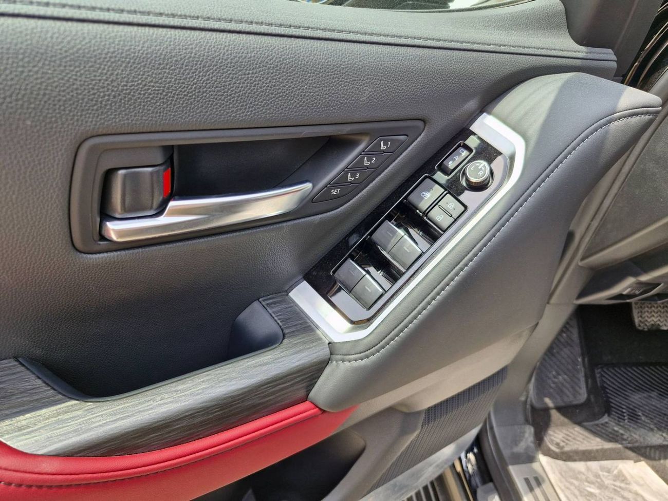 Toyota Land Cruiser 2025 TOYOTA LAND CRUISER GR-S 3.5L HYBRID 7-SEATS GCC BRAND NEW 0KM