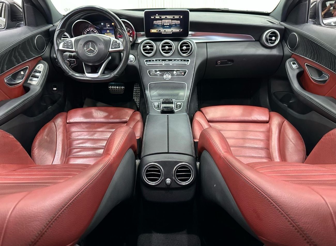 مرسيدس بنز C 200 2016 Mercedes Benz C200 AMG, Full Service History, Excellent Condition, GCC