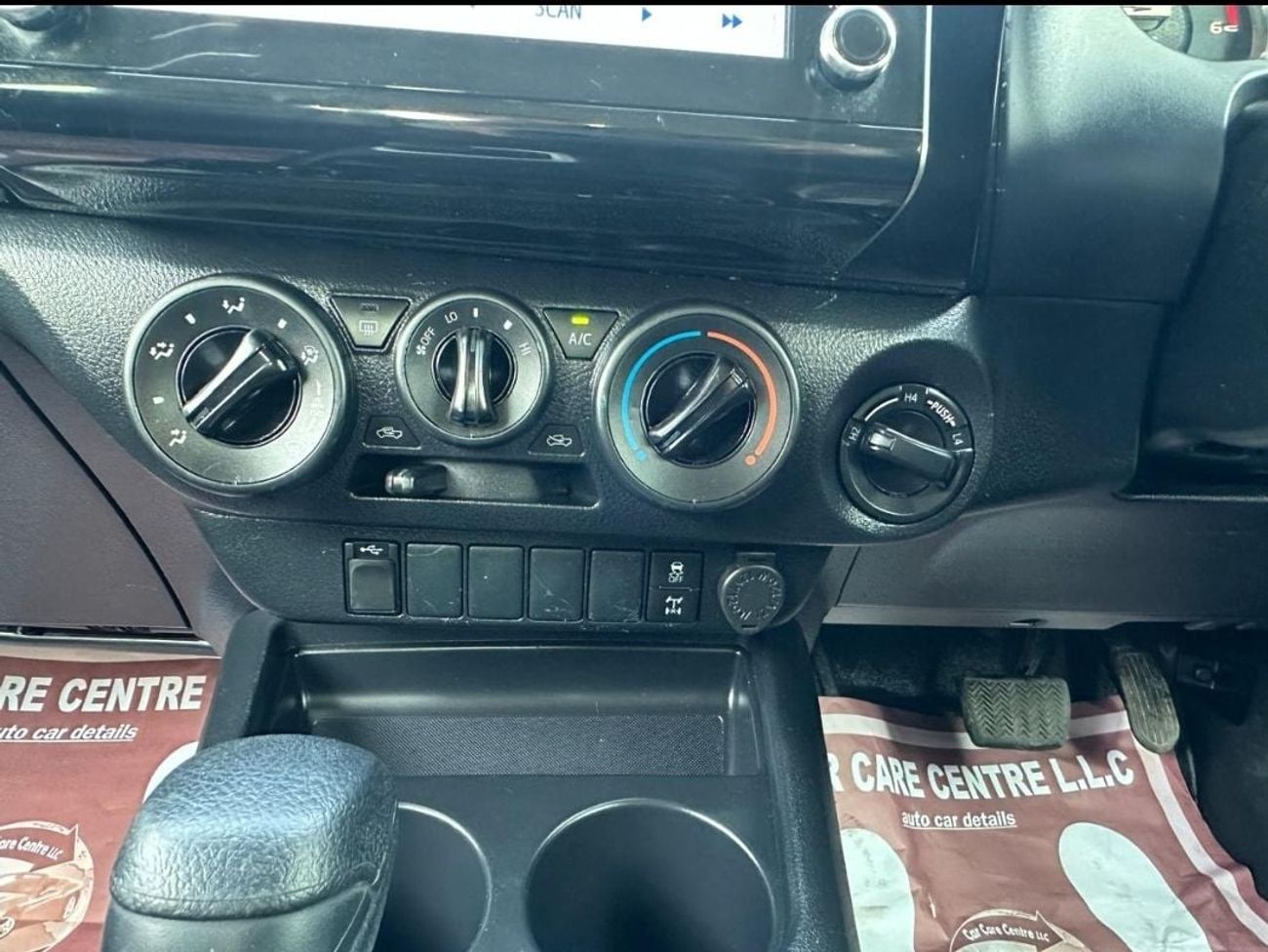 تويوتا هيلوكس Right-Hand drive smart cab diesel Auto