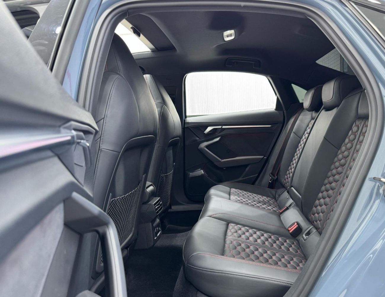 أودي RS3 TFSI quattro 2.5L Sportback 2022 Audi RS3 Quattro, 2028 Audi Warranty + Service Pack, Full Options,