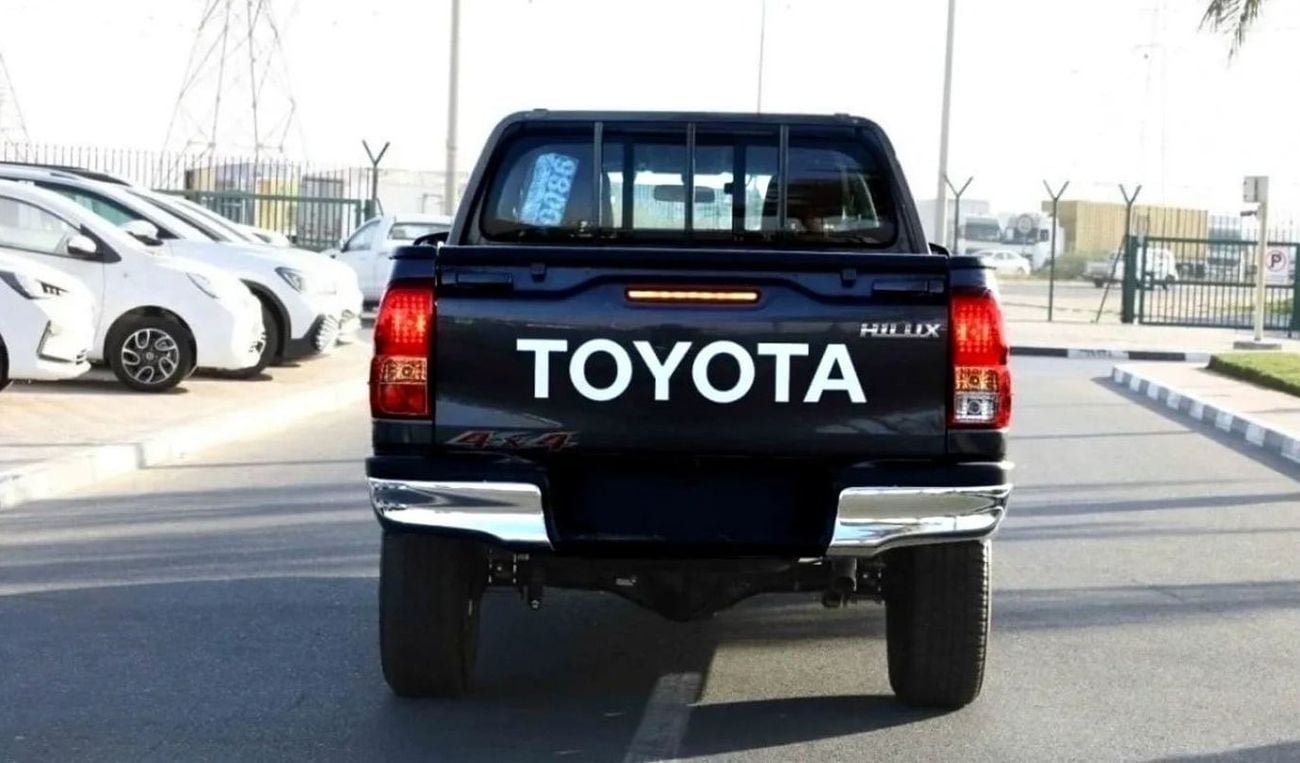 Toyota Hilux Toyota Hilux AT 2.4L Mid AT DIESEL