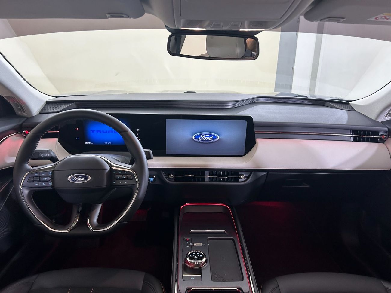 Ford Taurus TPC3223 TAURUS TITANIUM 2.0L GTDI AT LTHR