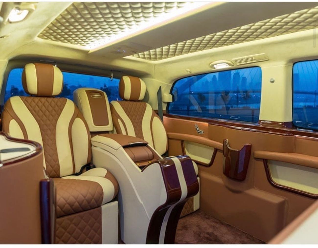 مرسيدس بنز V 250