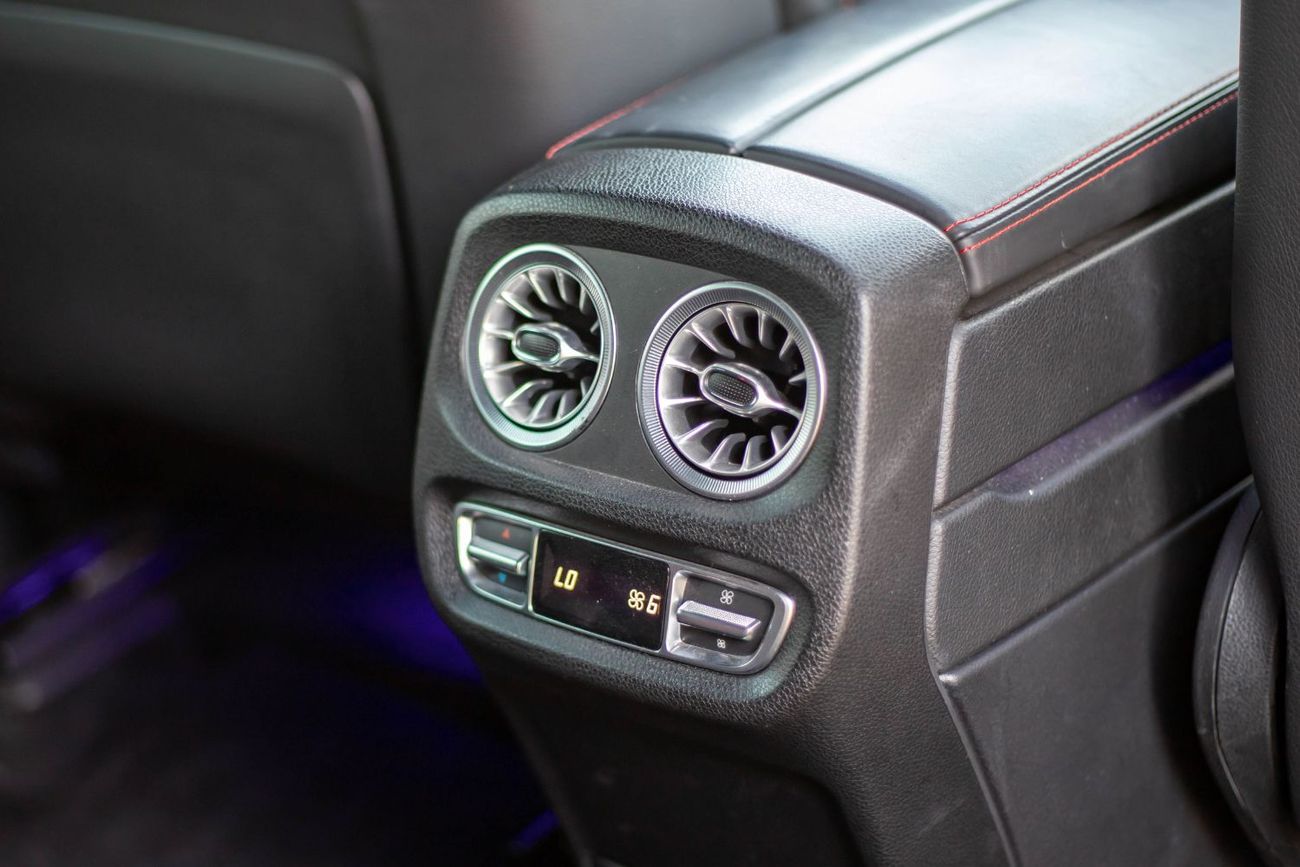 مرسيدس بنز G 550 2019 Mercedes-Benz G550. Equipped with a strong 4.0L V8 Biturbo engine, advanced 4MATIC AWD, and a p