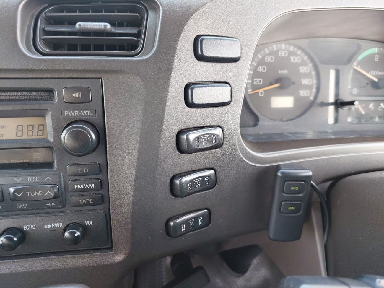 Mitsubishi Rosa MITSUBISHI ROSA BUS RHD 2005 MODEL 4.9 L DIESEL AUTOMATIC(PM00010)