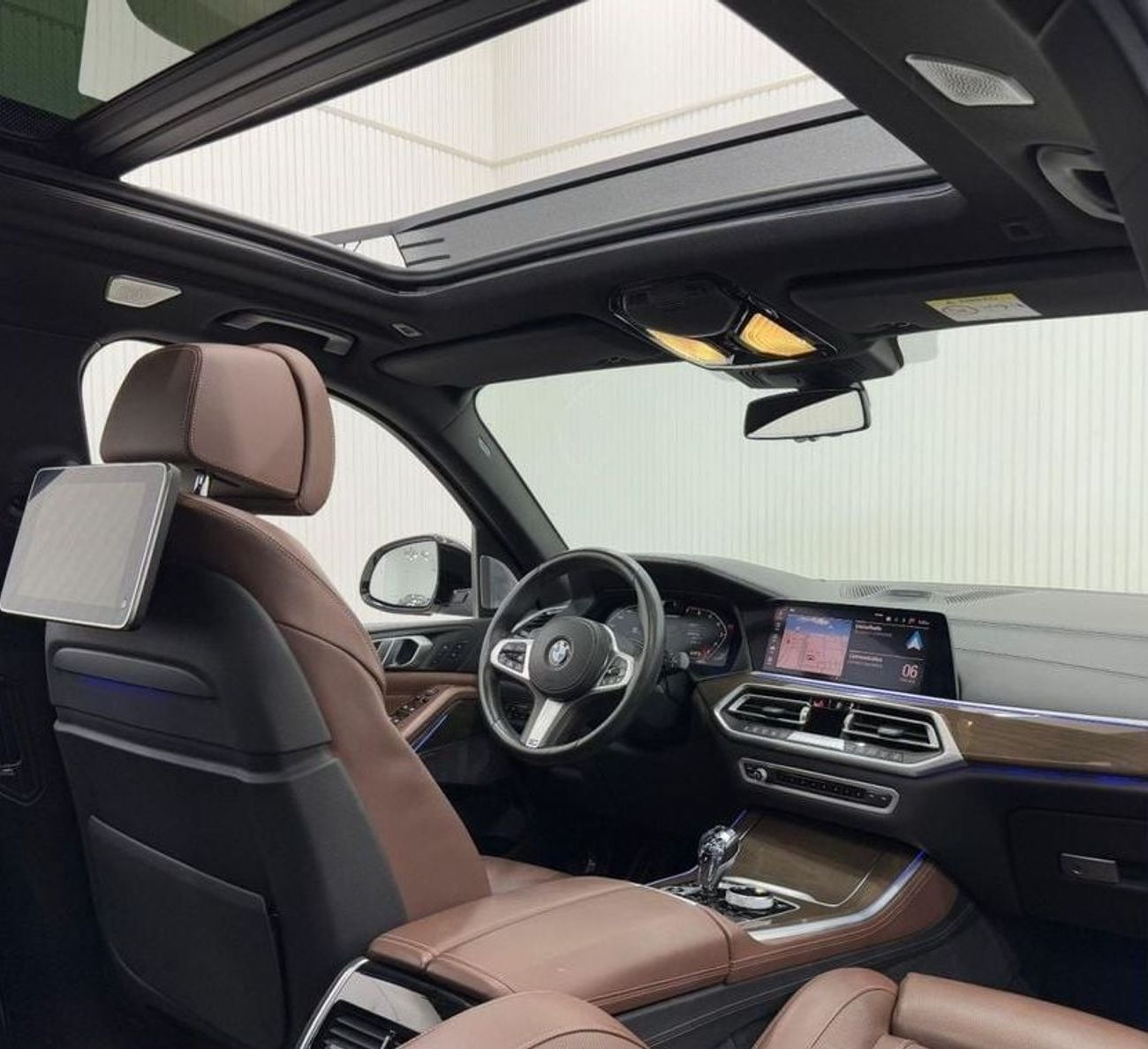 BMW X5 50i M Sport 4.4L 2020 BMW X5 M50i M-Sport, July 2025 BMW Warranty + Service Pack, Full Options, GCC