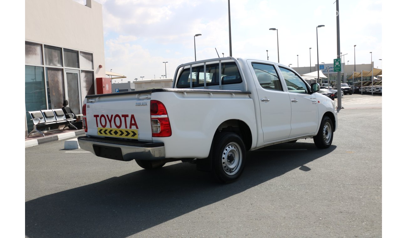 Toyota Hilux GL 2.7 VVTI 4X2 BASIC DOUBLE CABIN PICK UP