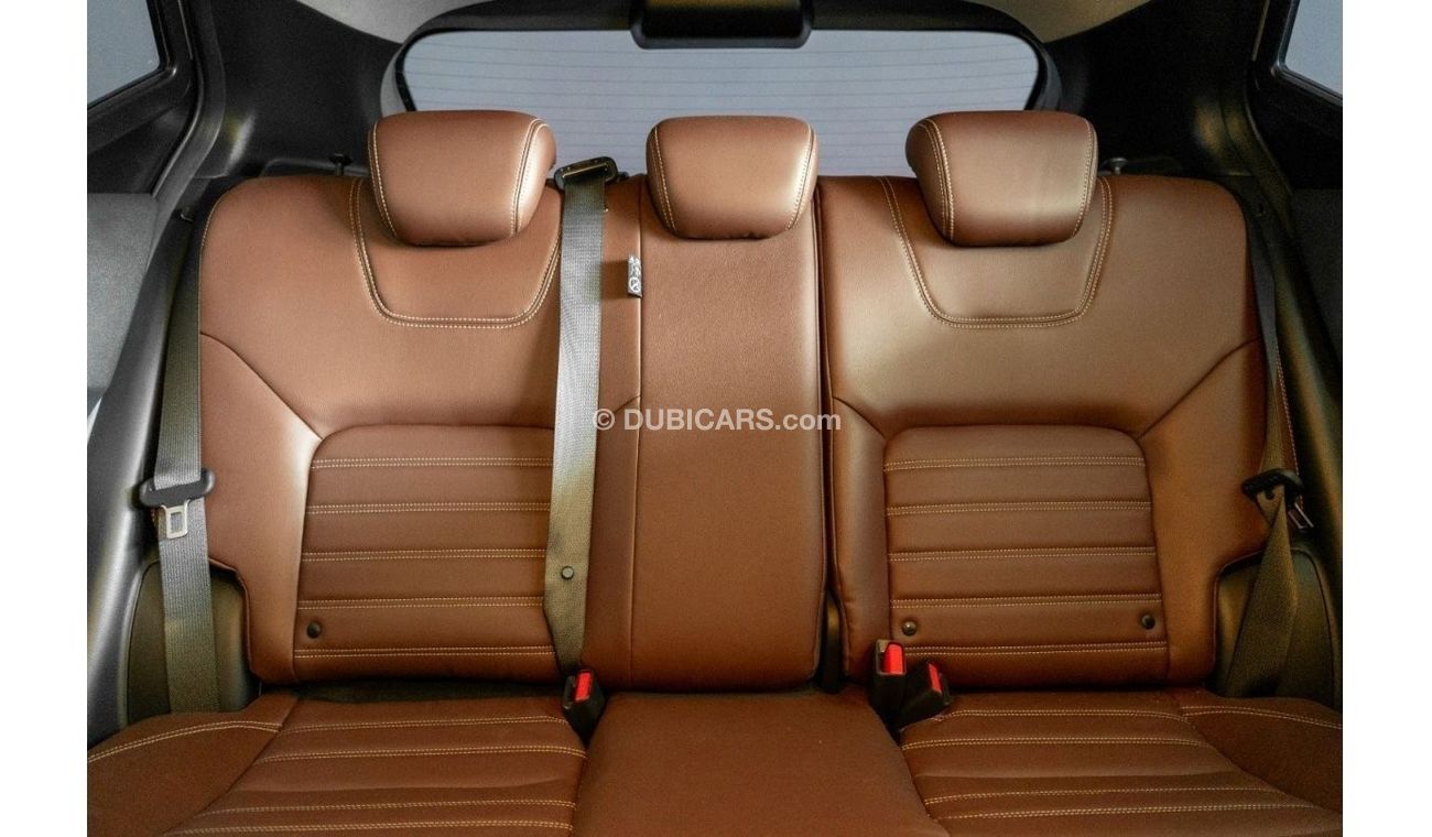 نيسان كيكس 2023 Nissan Kicks SL Plus / Original Paint / Nissan Warranty & Nissan Service Contract