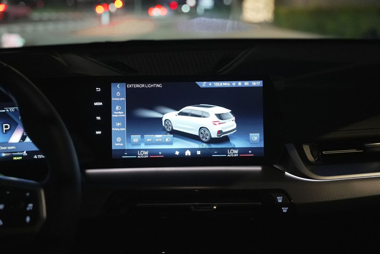 بي أم دبليو iX1 2026 BMW iX1 xDrive30L M Sport kit 2WD 0Km