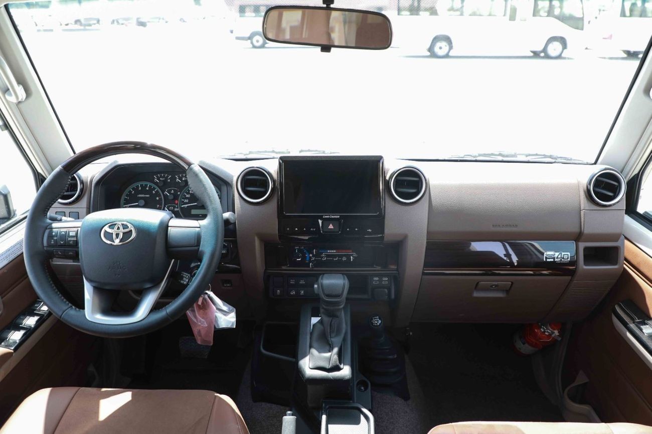Toyota Land Cruiser 70 2025 TOYOTA LC76 HARDTOP 4.0 - WHITE inside SADLLE TAN | Export Only