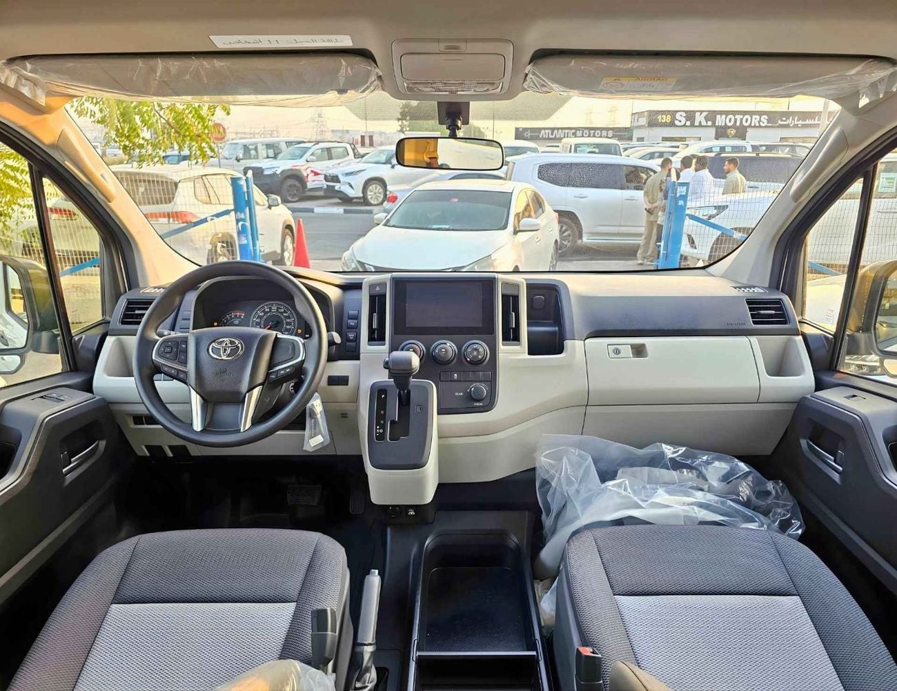 Toyota Hiace HIGHROOF / 13 SEATER / REAR CAMERA / 3.5L PETROL A/T / BLACK BUMPER (CODE # HPHRAB)
