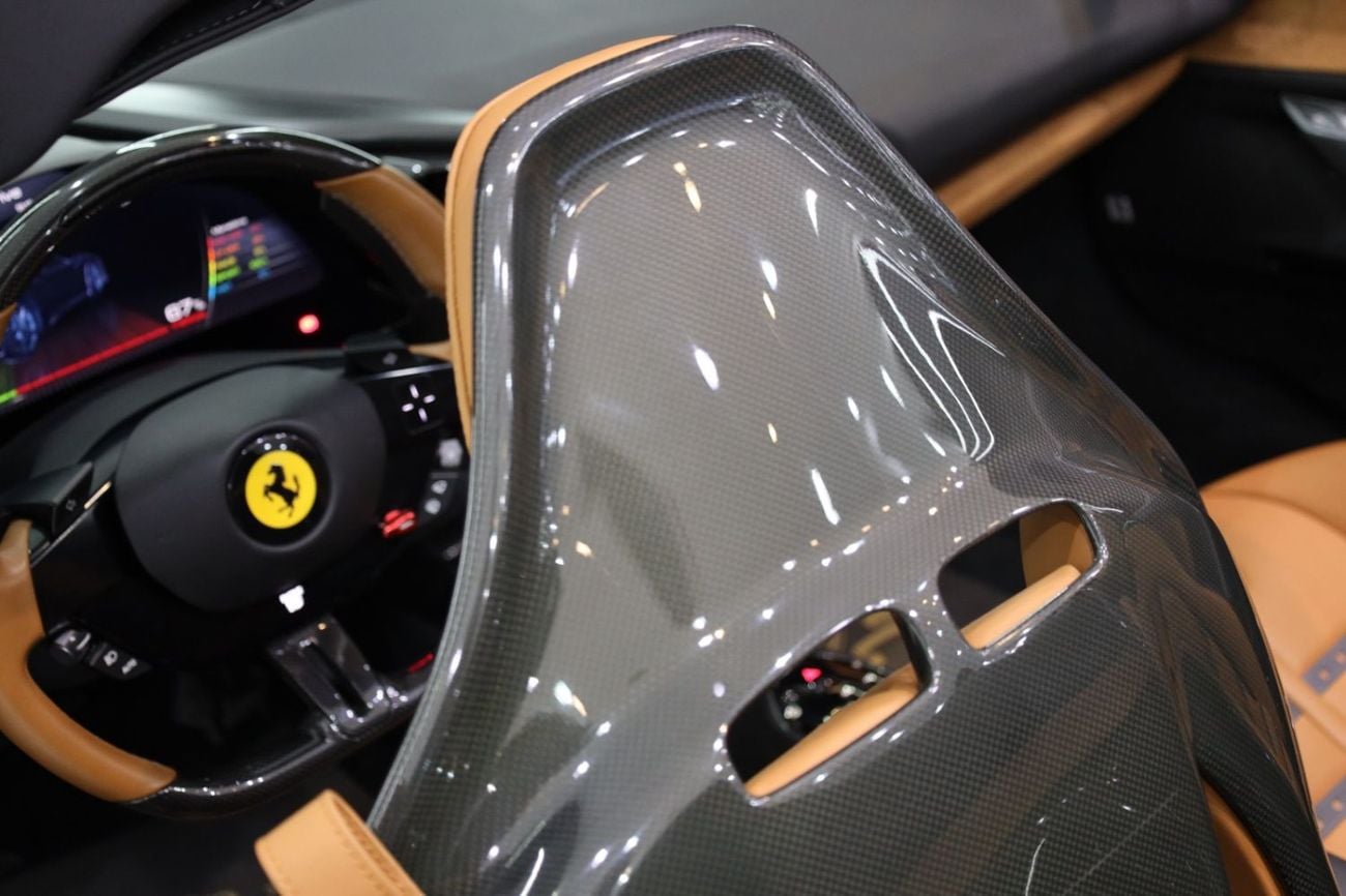 فيراري SF90 ستراديل SPIDER JBL Audio, Carbon Fiber Interior, ADAS Full Pack, Dealer Service Package!!