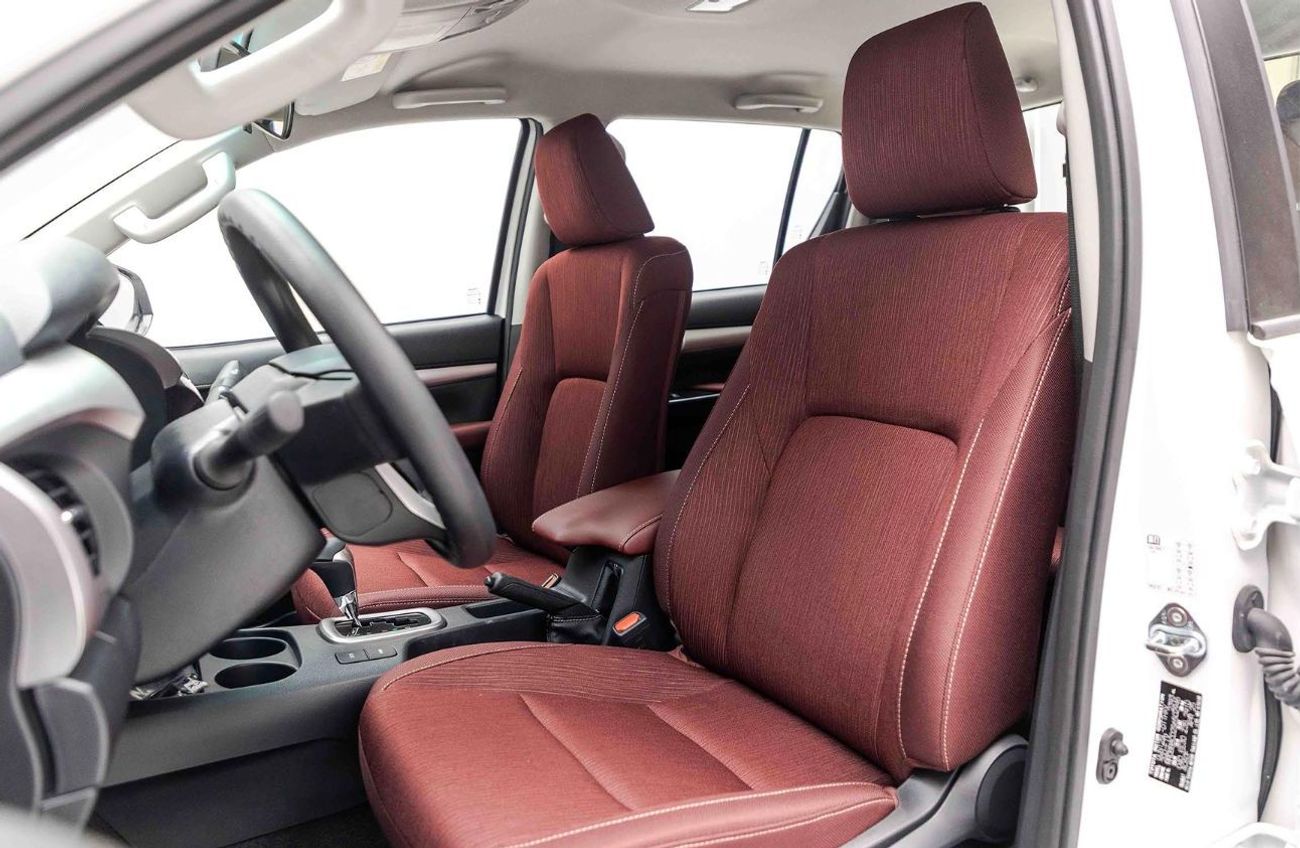 تويوتا هيلوكس 2025 Toyota Hilux DV DC 2.4L AT Diesel (White)