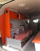 تويوتا هاياس كوميتور GL  سقف عالي كوميتور GL  سقف عالي ambulance full equipment اتوماتيك