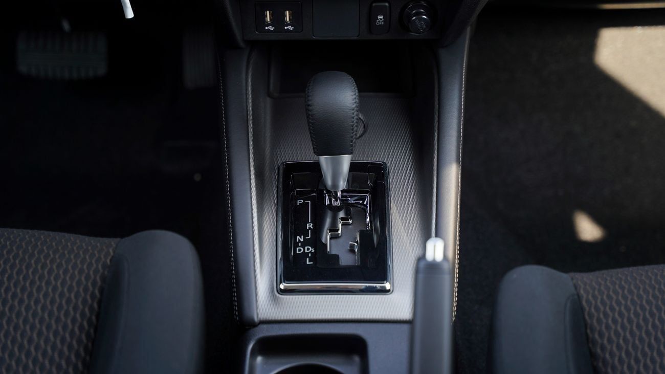 ميتسوبيشي ASX Brand New Mitsubishi ASX Basic GLX 2026 Export 2.0L 2WD Petrol A/T|White/Black|ASX-BASIC-26|