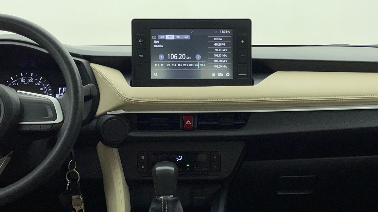 تويوتا يارس E 1.5 | بدون دفعة مقدمة | اختبار القيادة في المنزل