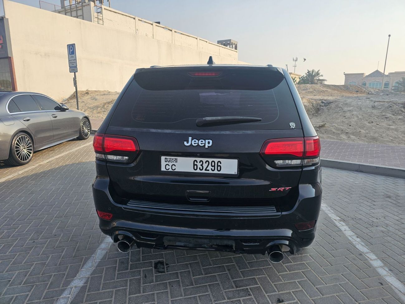 جيب جراند شيروكي SRT8 6.4L