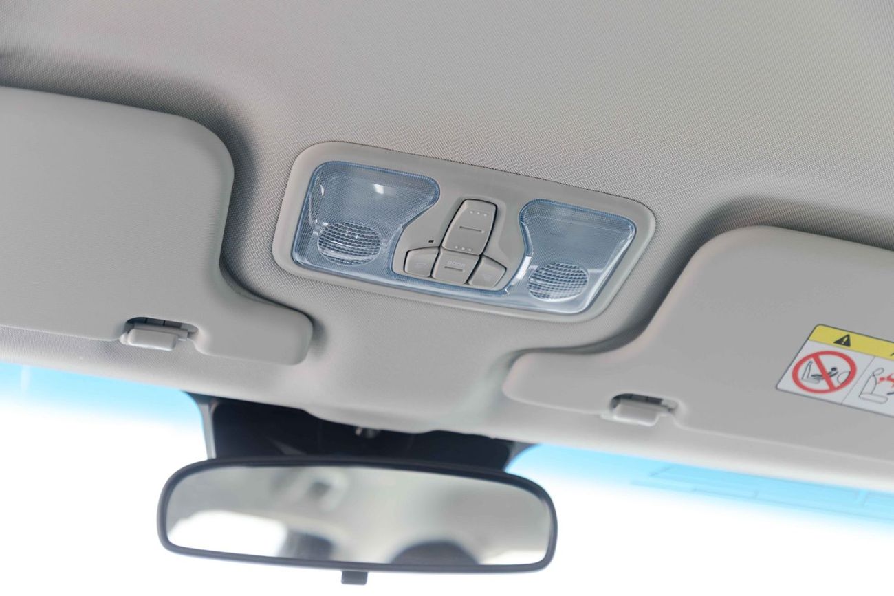 جريت وول وينغل 2026 Greatwall Wingle 7 4X2 Standard 2.4L - Manual - Titanium White Inside Black | Export Price