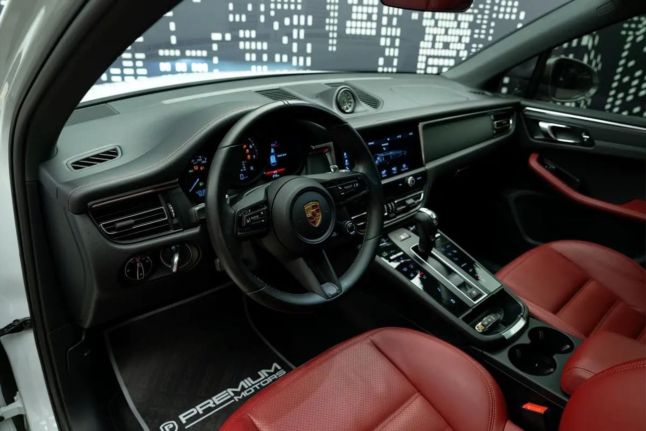 Porsche Macan T