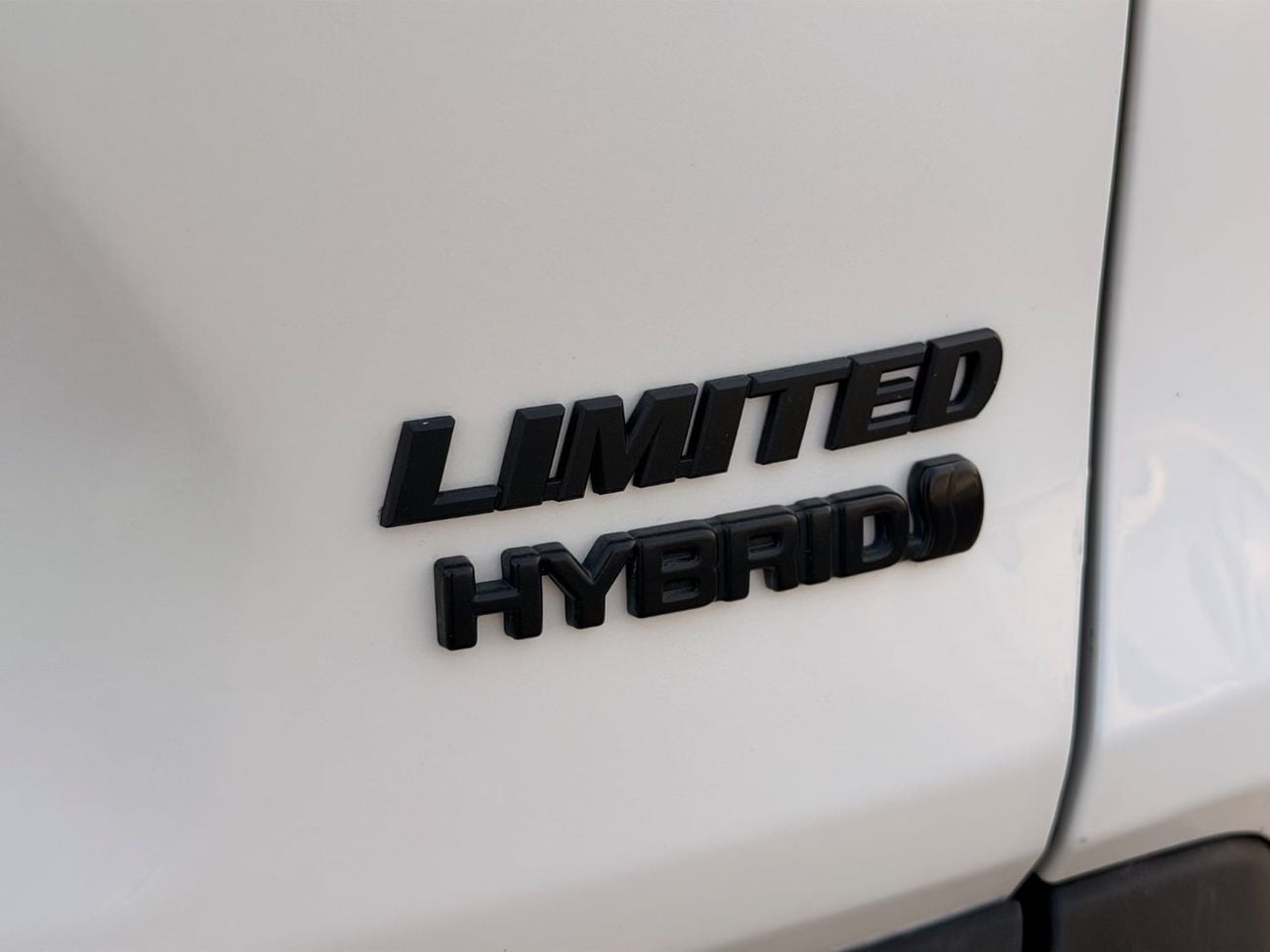 تويوتا راف ٤ LTD HEV تويوتا RAV4 ليميتد هايبرد 2023، دفع رباعي، كاميرا 360 درجة، كاملة المواصفات، مستوردة من الولايات الم