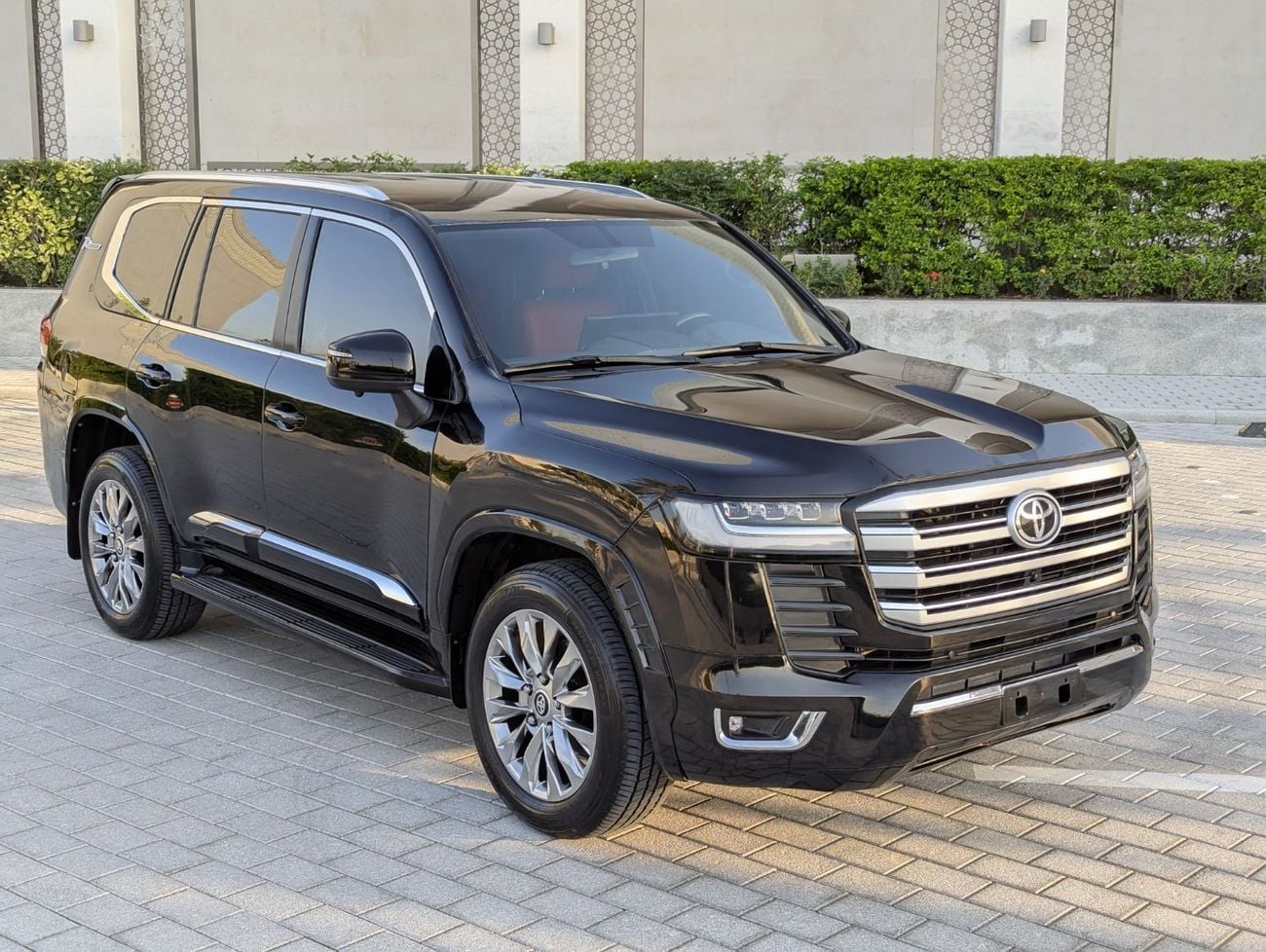 Toyota Land Cruiser  4.0L Completely Modified Exteriorly & Interiorly to 2025 model Year V6 1GR Petrol Engine Automat