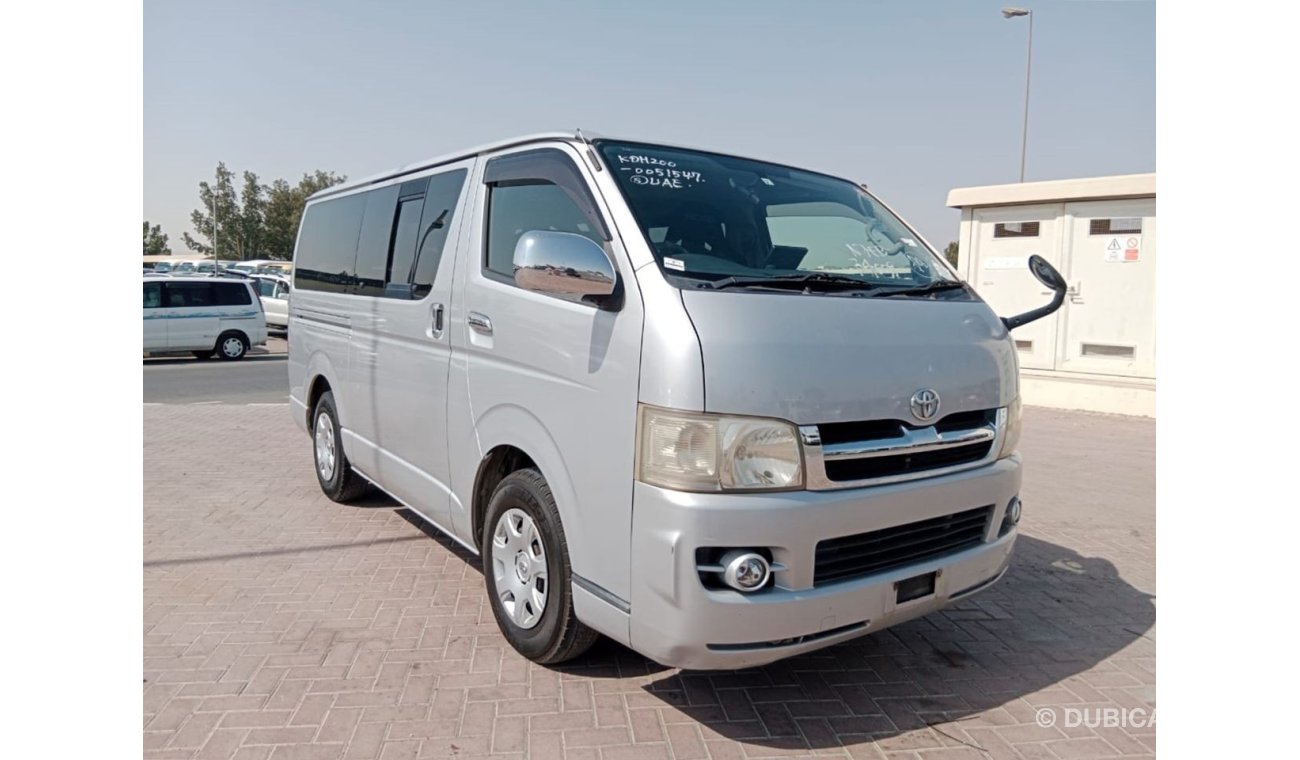 Toyota Hiace TOYOTA HIACE VAN RIGHT HAND DRIVE (PM1282)