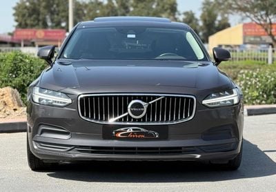 Volvo S90 T5 Momentum 2.0L  VOLVO S90T5 UNLIMITED BRIGHT MOMENTUM 2021 GCC FULL SERVICE HI