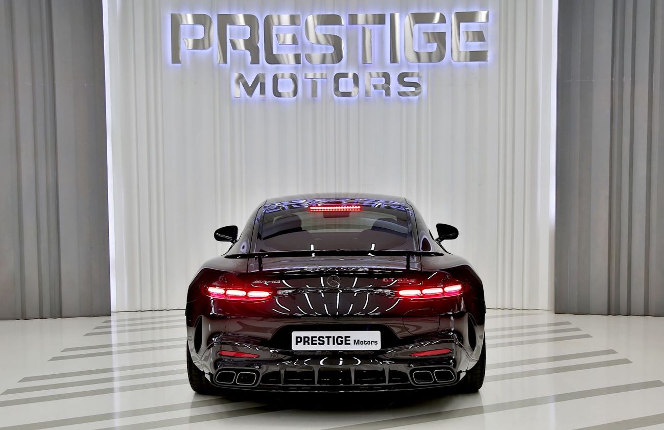 مرسيدس بنز أي أم جي جي تي 63 SE Performance (4 Door)