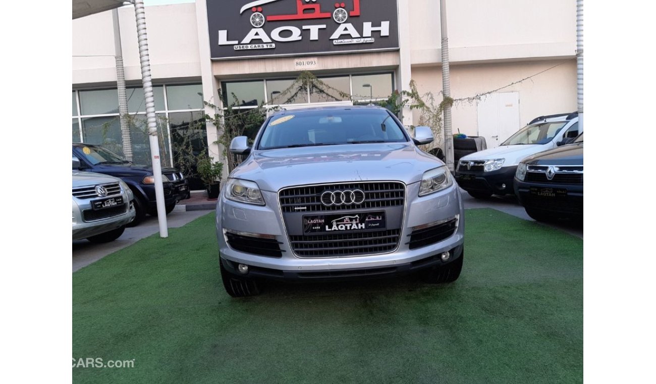 Audi Q7 Gulf silver 2008 Gulf in excellent condition