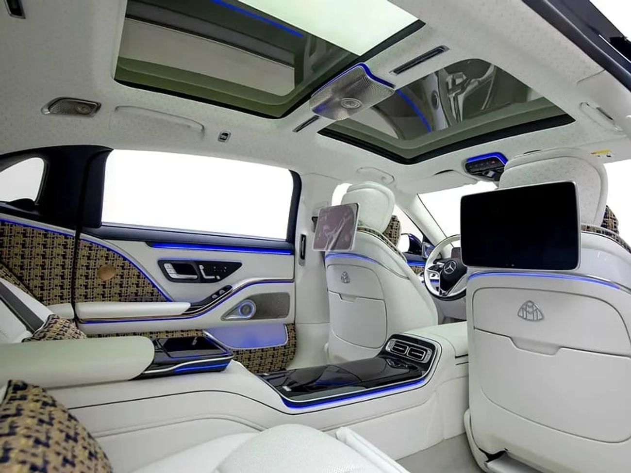 Mercedes Maybach S680 Maybach Haute Voiture