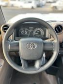 Toyota Land Cruiser Pick Up Std 4.0L Single Cab Utility 4WD