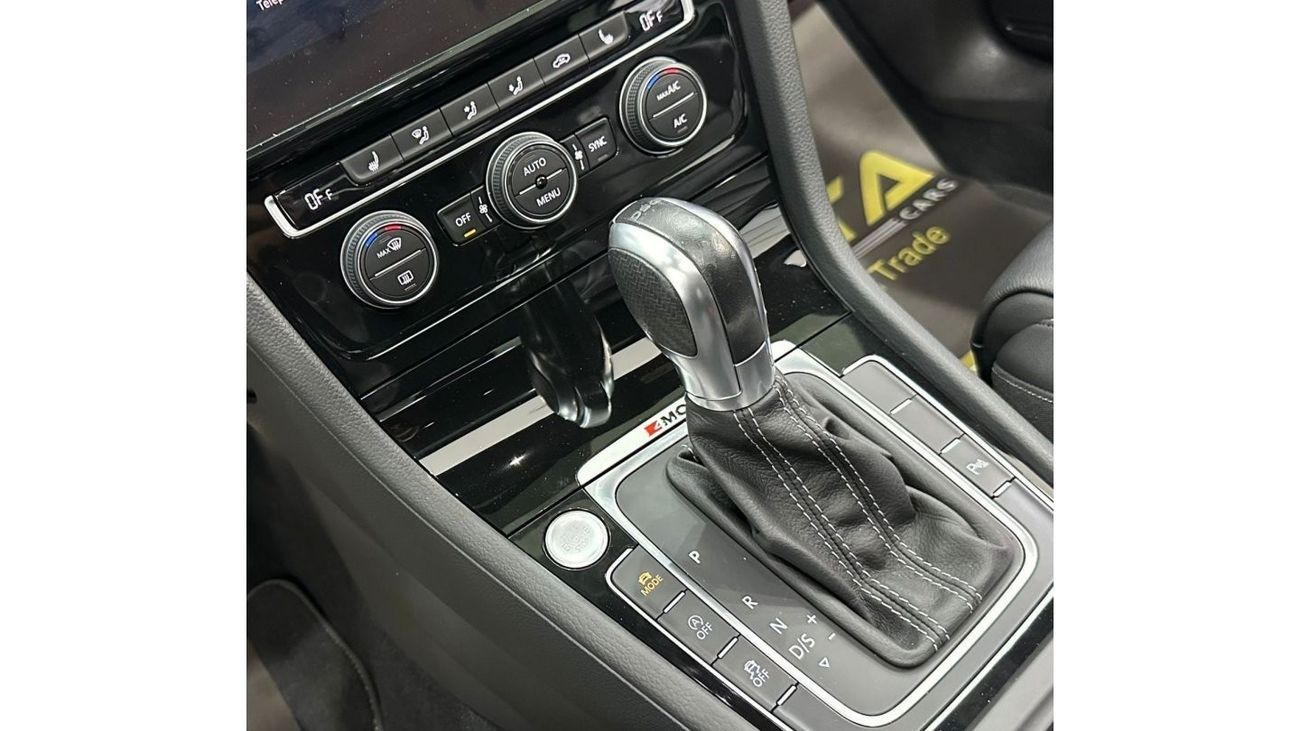 Volkswagen Golf 2019 Volkswagen Golf R, Warranty, Service History, Full Options, Low Kms, GCC
