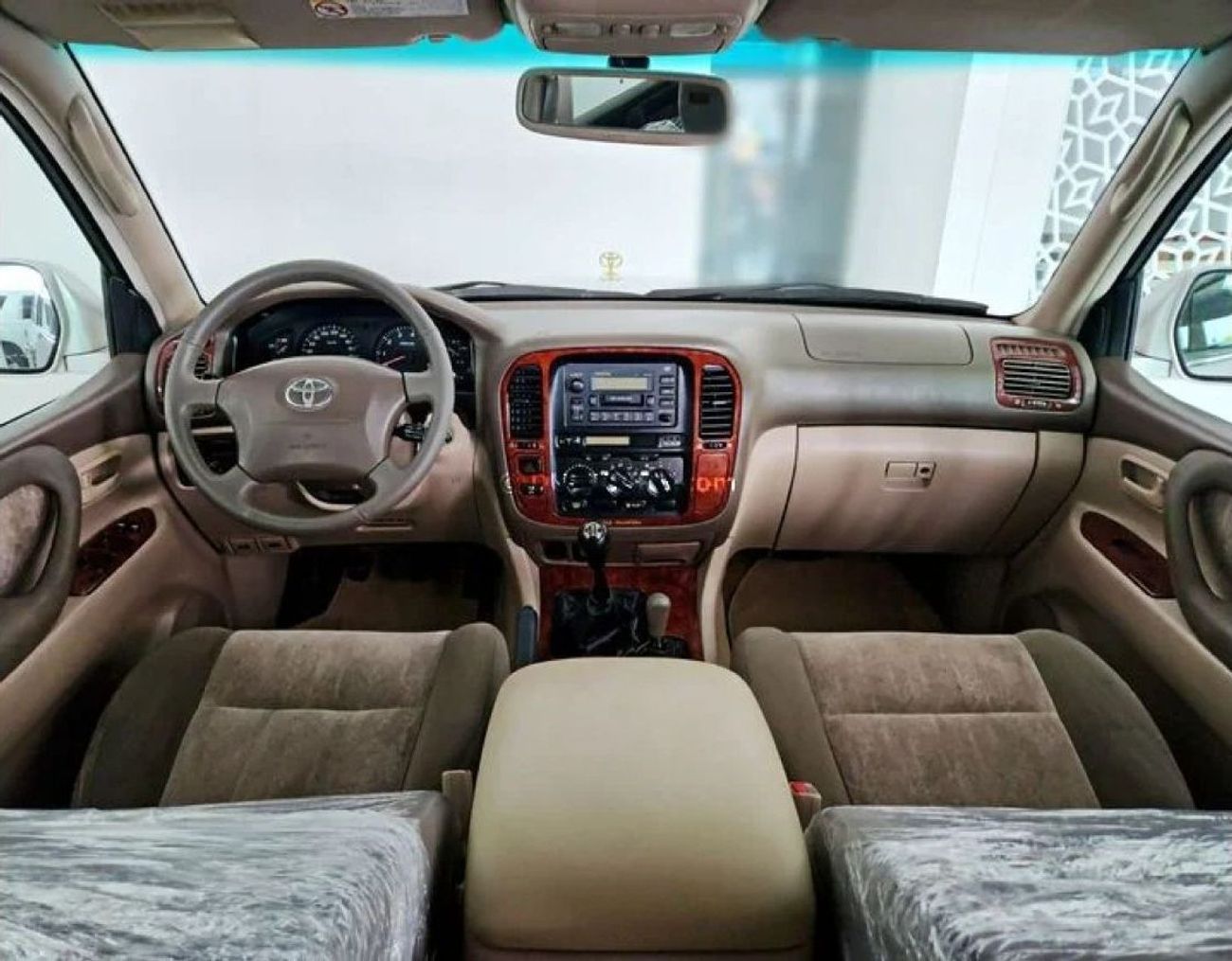 Toyota Land Cruiser VX.R V8 4.7L-8CYL MANUAL TRANSMISSION -EXCELLENT CONDITION