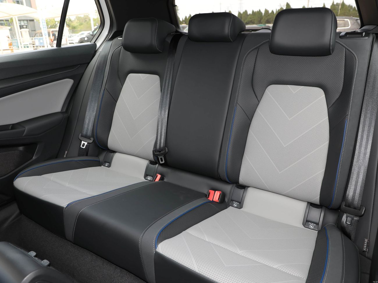 Volkswagen Golf R 1.5