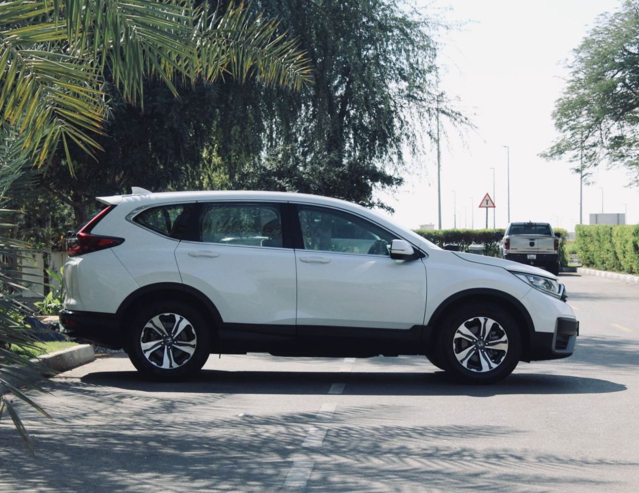 Honda CRV The 2021 Honda CR-V is a highly versatile, compact 5 or 7-seater SUV known for its strong 190-hp 1.5