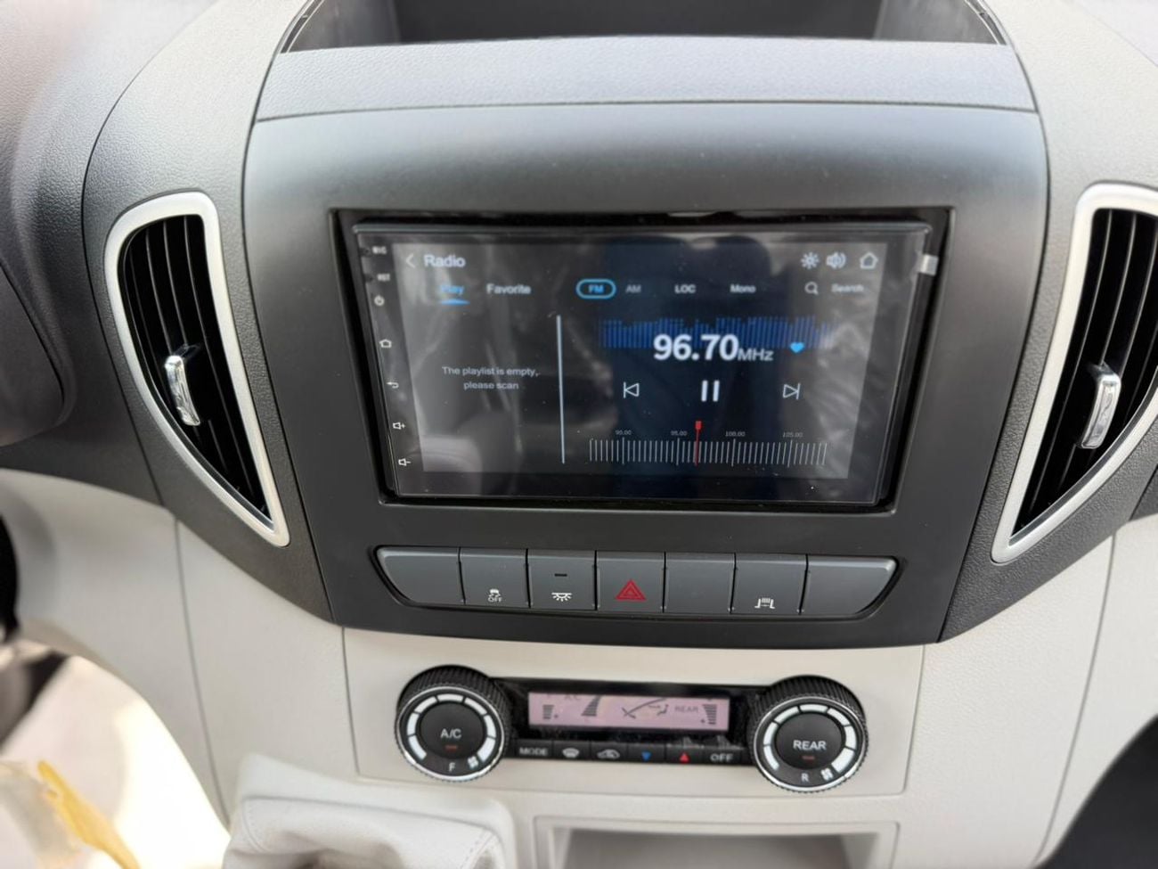 JAC Sunray 2.8L DIESEL 16 SEATS 2026 MODEL