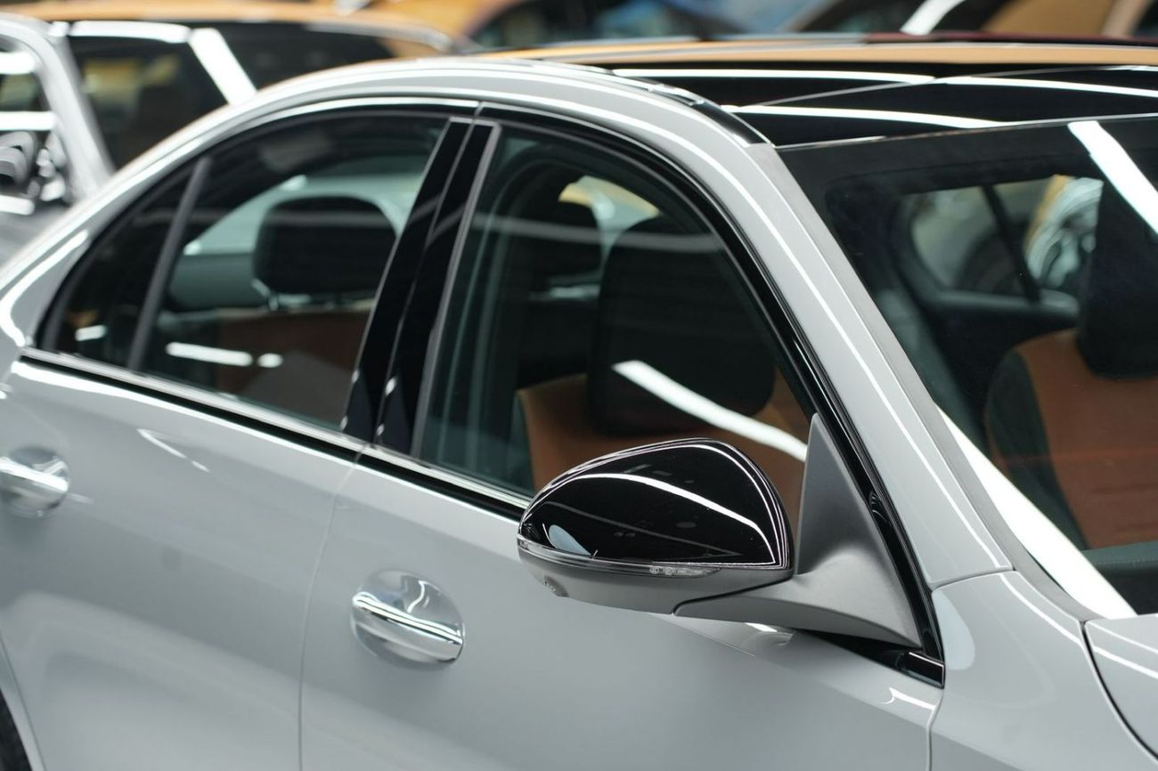 مرسيدس بنز C 200 Mercedes-Benz C 200 Premium  | 2026 GCC 0km | Agency Warranty | AMG Package | 360 View