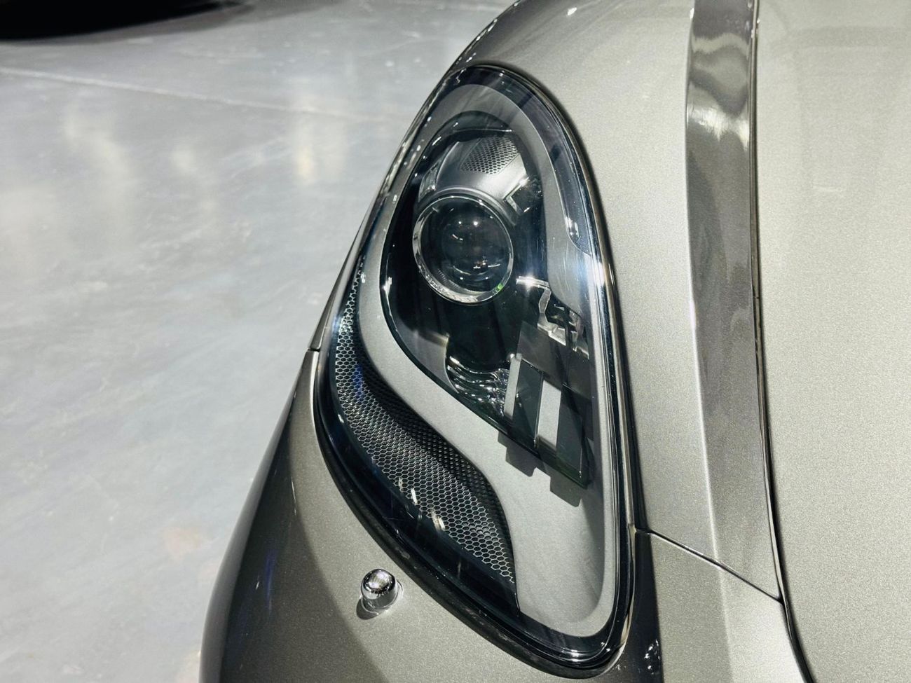 بورش كايمان 718 Std 2.0L A/T 2021 Porsche 718 Cayman, May 2026 Porsche Warranty, Full Porsche Service History, Low K