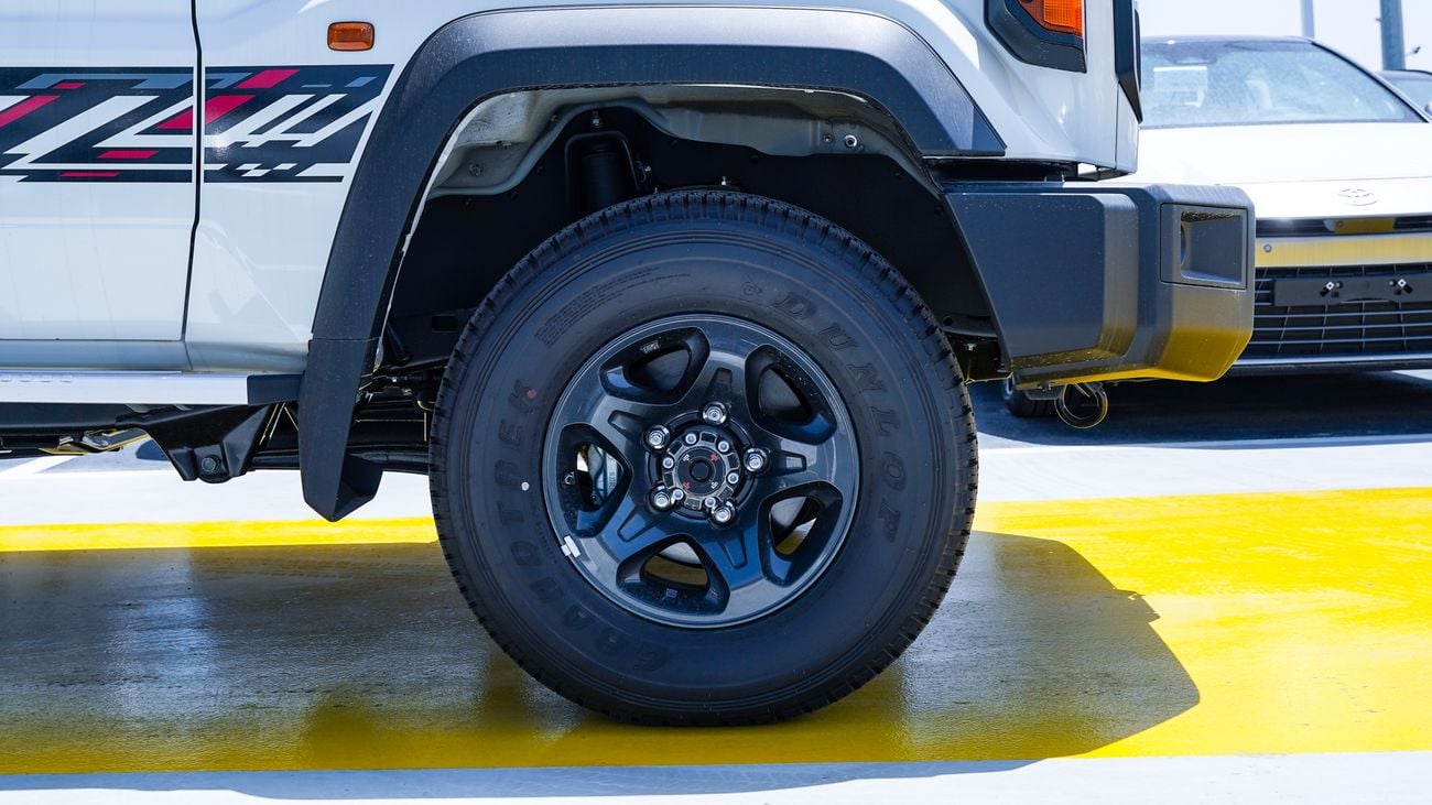 تويوتا لاند كروزر بيك آب