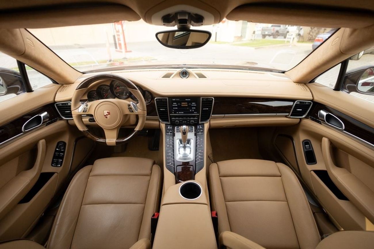 بورش باناميرا Porsche Panamera Turbo (LOWEST MILEAGE) 2010 GCC.