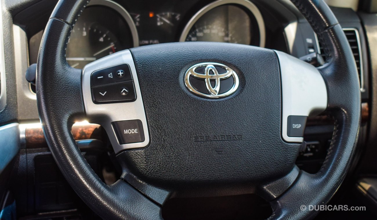 Toyota Land Cruiser VX With 2019 Model Facelift