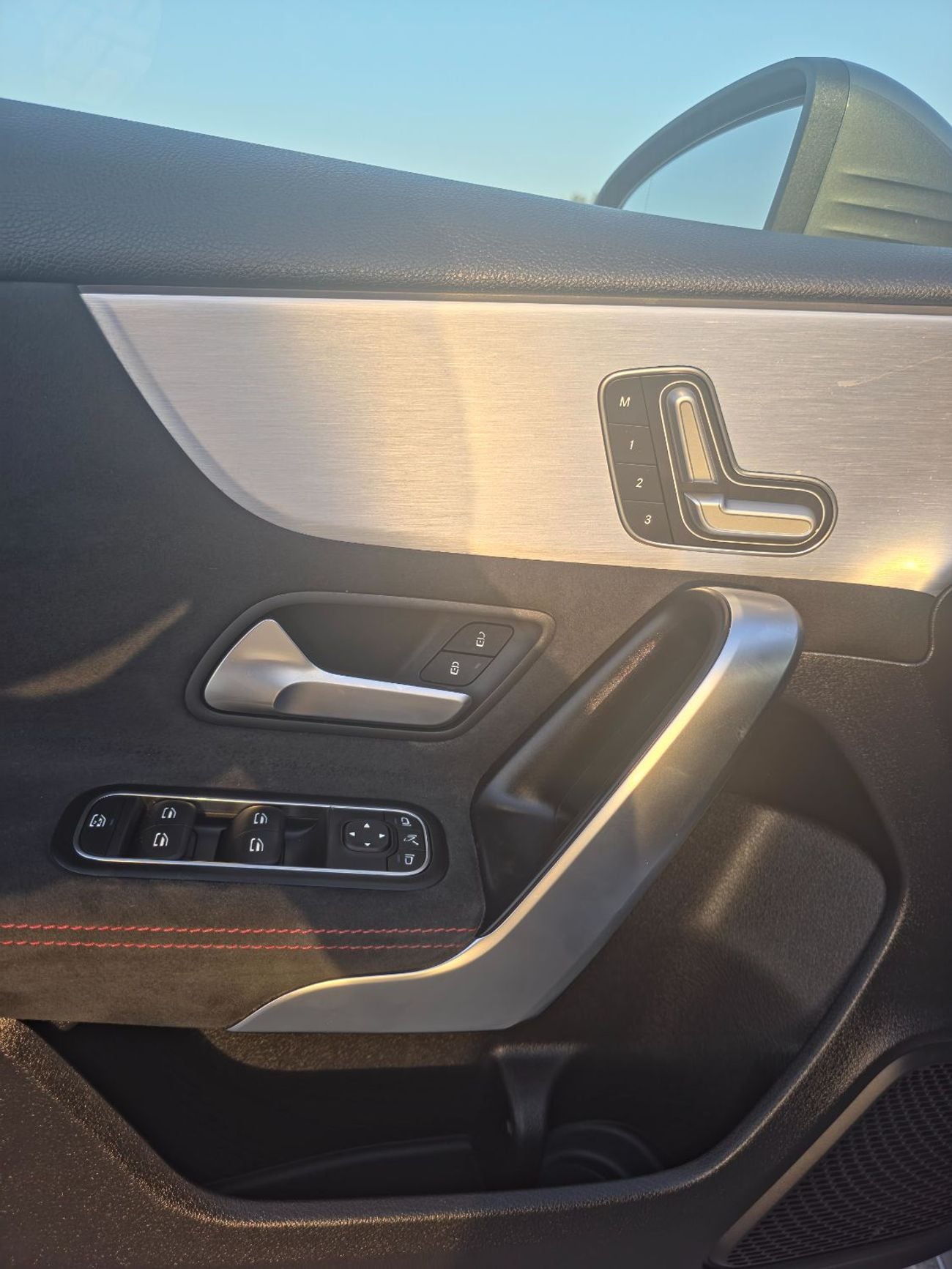 مرسيدس بنز A 200 AMG