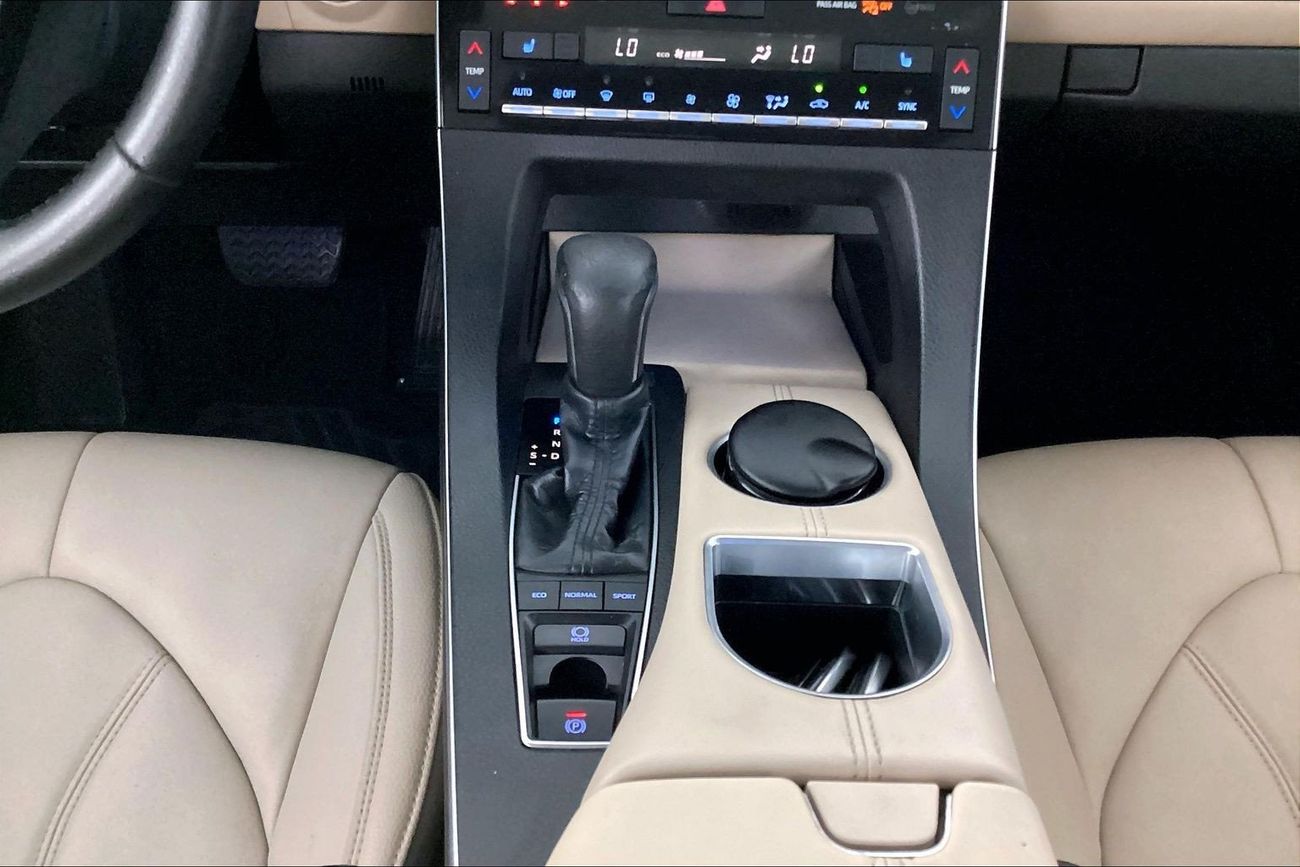 تويوتا افالون SE+ | Carnival Sale • UP TO AED 20,000 OFF | شامل الضمان | 0 ﺪﻔﻋﺓ ﺃﻮﻟﻯ