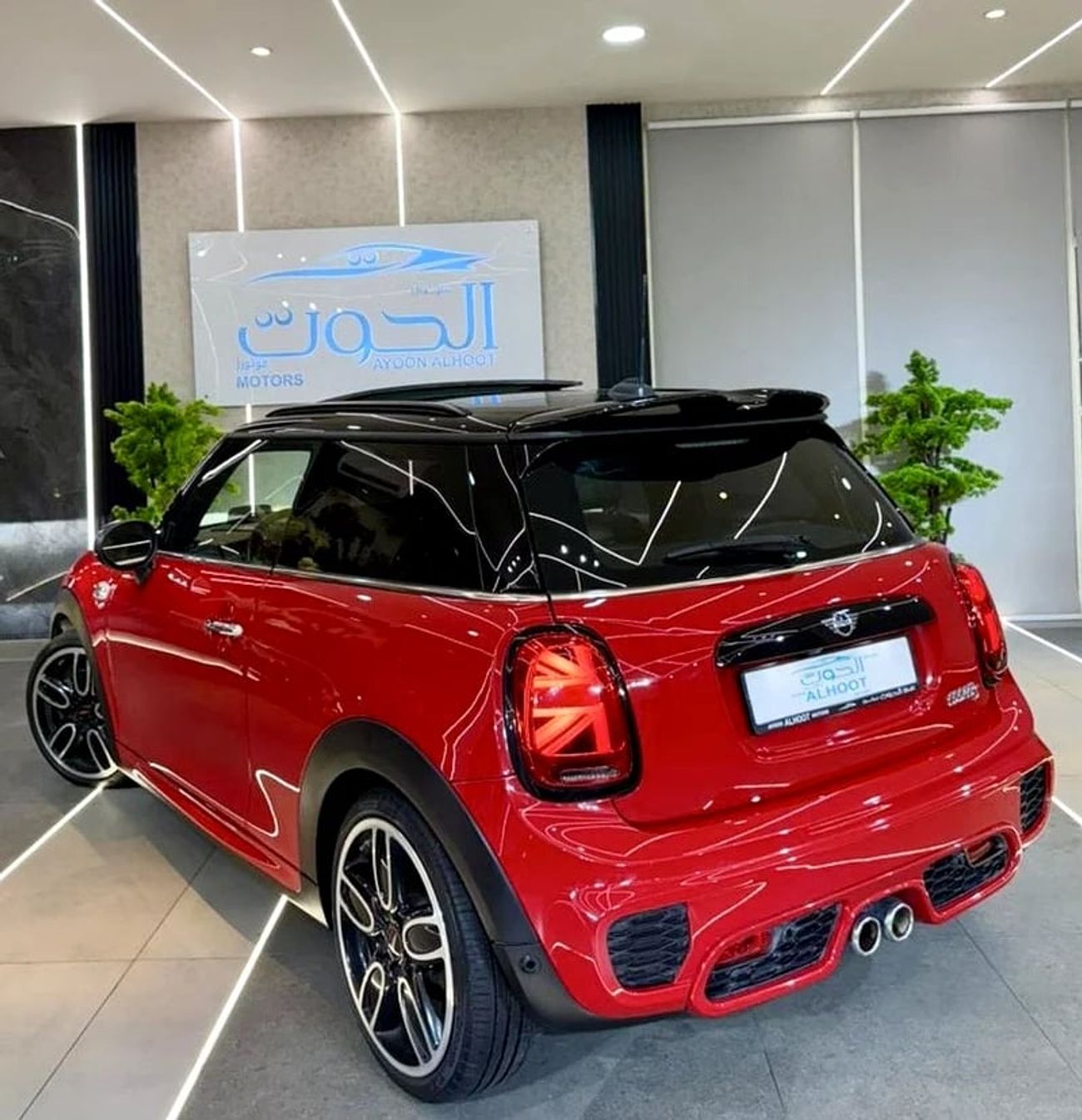 ميني كوبر LOVELY S JCW || GCC || TOP OF THE RANGE || PANORAMIC || ACCIDENTS FREE || LOW MILEAGE